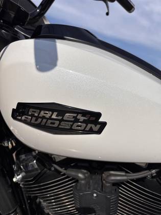 HARLEY-DAVIDSON ROAD GLIDE HARLEY-DAVIDSON ROAD GLIDE